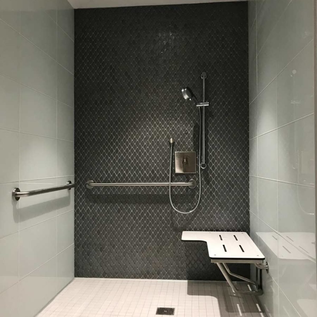 WASHROOM ACCESSORIES